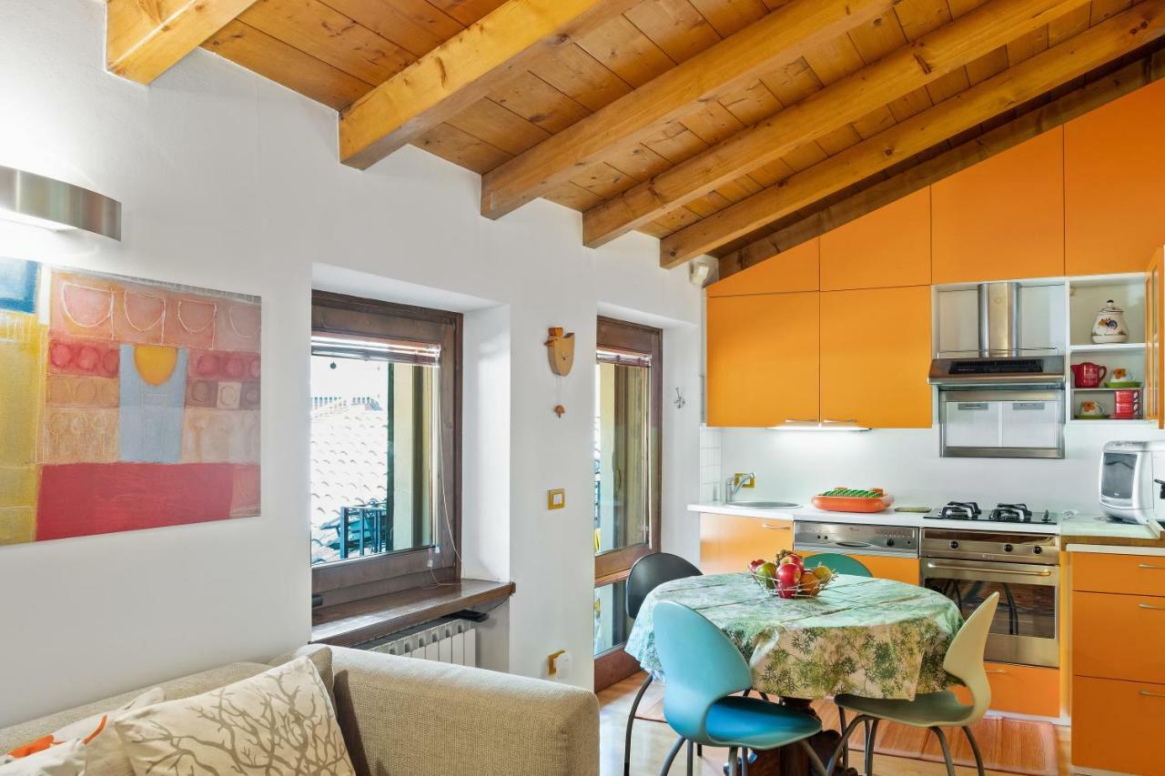 Porta Vescovo Colourful Flat *